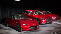 Pada kategori mobil dengan desain terbaik, Mazda MX-5 kembali menjadi pemenang, mengalahkan Jaguar XE dan mobil Mazda lainnya yakni CX-3. Foto: World Car of The Year Awards