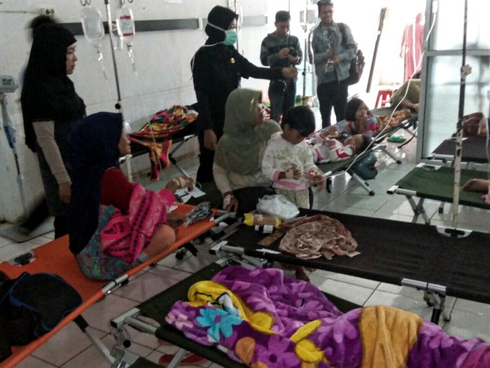 Santap Makanan Selamatan, 50 Warga Sukabumi Keracunan
