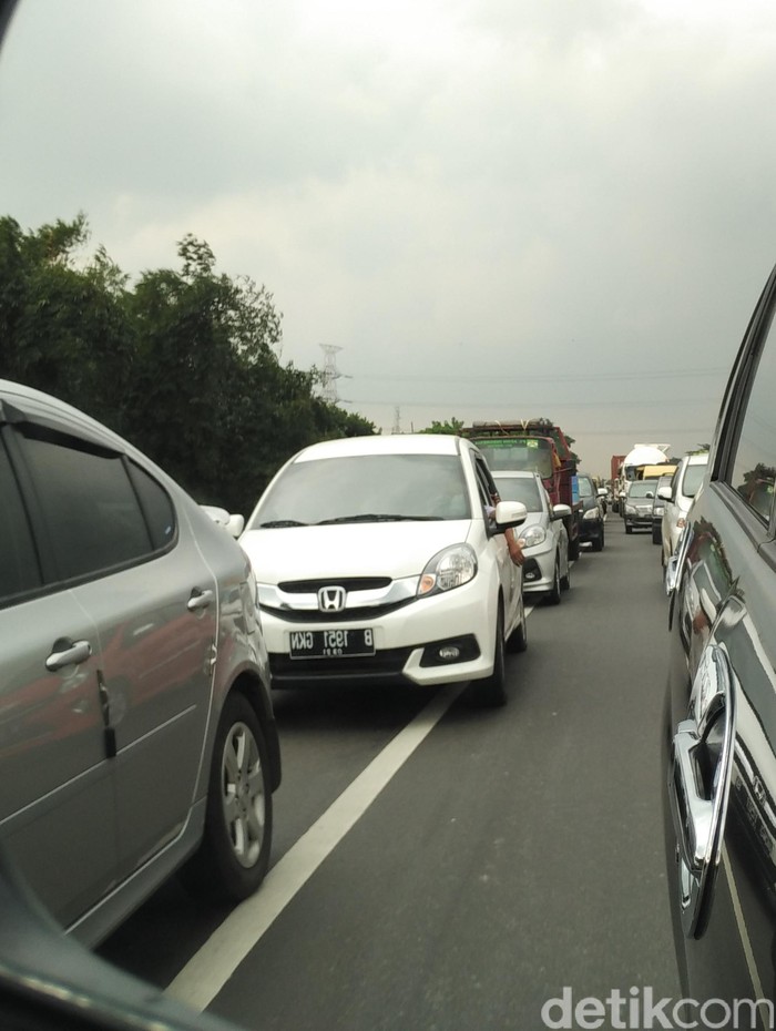 Antisipasi Lonjakan Arus Balik Liburan, Polisi Siapkan Contra Flow di Cikampek