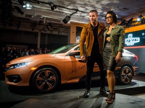 Ikut Konser Demi Lovato dan Nick Jonas, Bisa Dapat Honda Civic dan Grom
