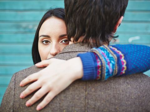 9 Cara Tubuh Memberi Sinyal, Pria yang Mendekatimu Bukanlah Belahan Jiwamu