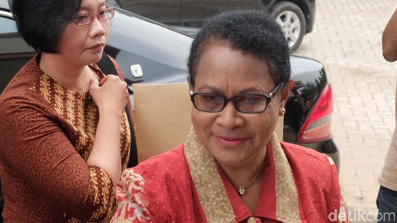 Heboh Mabuk Rebusan Pembalut, Menteri Yohana Terjunkan Tim Heboh Mabuk Rebusan Pembalut, Menteri Yohana Terjunkan Tim