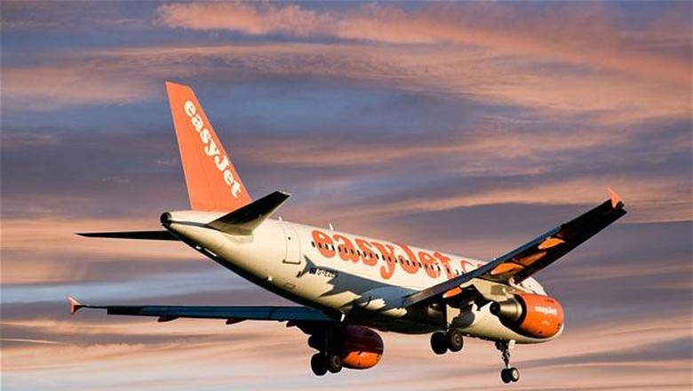 Pesawat EasyJet Pesawat EasyJet