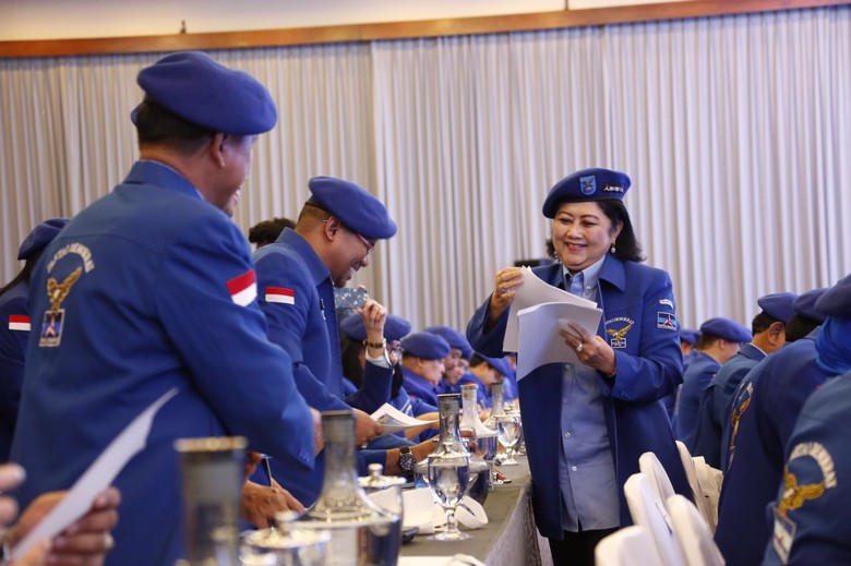 Bu Ani Tak Sebut Prabowo dalam Ucapan Terima Kasih, Ini Penjelasan PD Bu Ani Tak Sebut Prabowo dalam Ucapan Terima Kasih, Ini Penjelasan PD