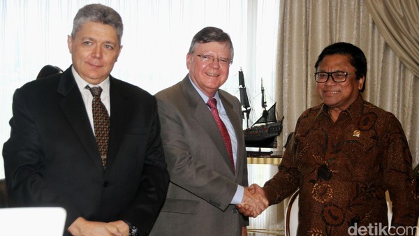 Oesman Sapta Bertemu Dubes Brasil