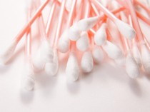 Bolehkah Membersihkan Telinga Saat Berpuasa? Ini Penjelasan Hukumnya