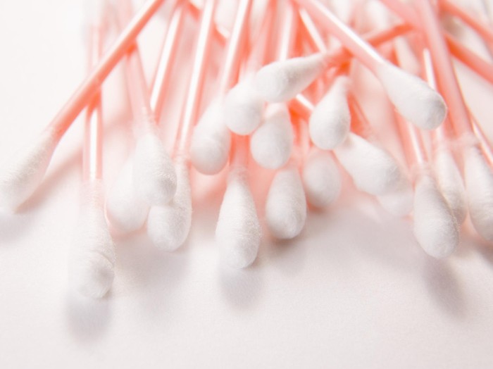 Pesan Dokter untuk Ortu yang Hendak Bersihkan Telinga Anak dengan Cotton Bud