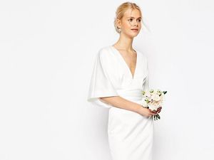 Bukan Melambangkan Kesucian, Ini Alasan Gaun Pengantin Berwarna Putih