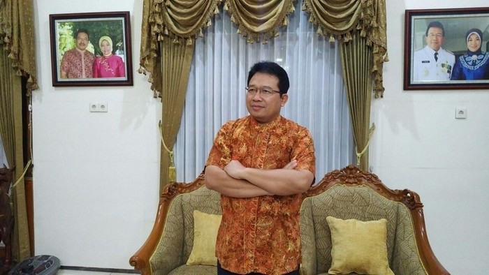 Kang Yoto Gunakan Mobil Pribadi Jadi Mobil Dinasnya