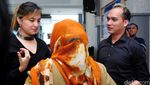 Marshanda Jenguk Ayahnya di Panti Sosial