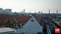 Bangunan Museum Bahari diliat dari atas.Museum Bahari adalah museum yang menyimpan koleksi yang berhubungan dengan kebaharian dan kenelayanan bangsa Indonesia dari Sabang hingga Merauke yang berlokasi di seberang Pelabuhan Sunda Kelapa. CNN Indonesia/Andry Novelino