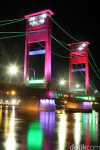 Keindahan Jembatan Ampera Di Palembang