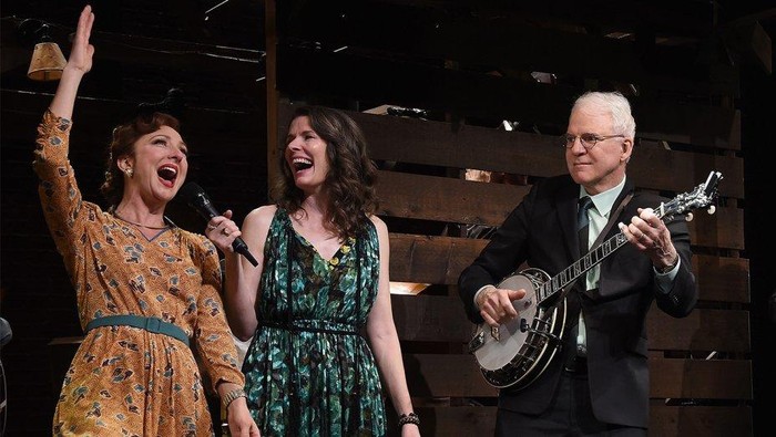 Komedian Steve Martin Main di Broadway Bright Star
