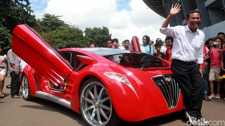  Mobil  mobil Listrik Dahlan Iskan  yang Membuatnya Jadi 