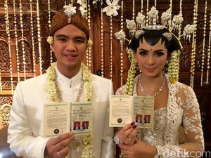 Selamat! Alisia Rininta Dikaruniai Anak Laki-laki