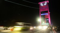  Pada saat itu, jembatan ini adalah jembatan terpanjang di Asia tenggara.
