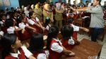 Risers Berbagi dengan Siswa SD di Palembang