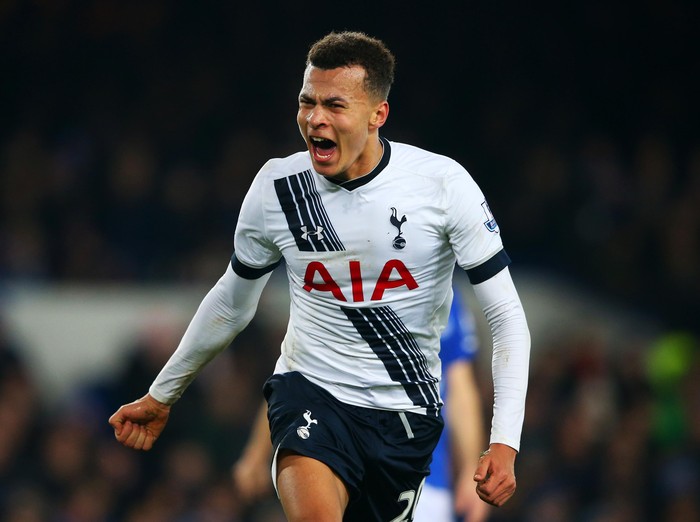 LIVERPOOL, ENGLAND - JANUARY 03:  Dele Alli of Tottenham Hotspur celebrates after scoring his team's first goal during the Barclays Premier League match between Everton and Tottenham Hotspur at Goodison Park on January 3, 2016 in Liverpool, England.  (Photo by Alex Livesey/Getty Images)
