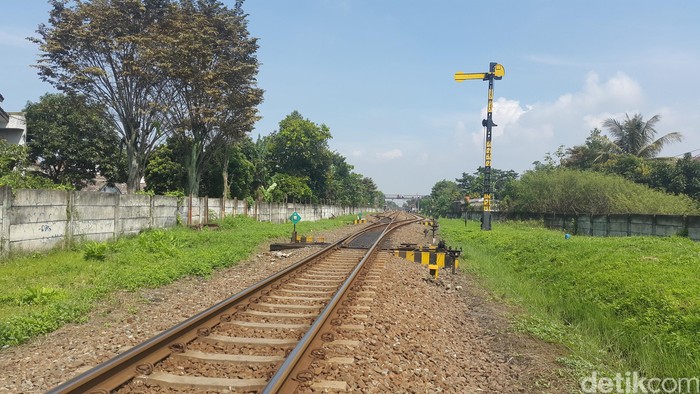 Rel Kereta Api Rancaekek-Tanjungsari