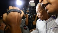 Lambock diperiksa sebagai saksi untuk mantan Direktur Utama PT Pelindo II, RJ Lino yang menjadi tersangka dalam kasus dugaan korupsi pengadaan Quay Container Crane (QCC) di Pelindo II.