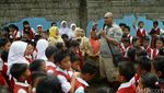 Risers Berbagi dengan Siswa SD di Palembang
