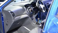 SUV yang stylish dan untuk kalangan urban ini menawarkan eksterior yang dinamis, mesin bertenaga, dan dipenuhi dengan fitur keamanan dan kenyamanan. Pilihan warna bodi pun beragam dan aksesorisnya pun banyak. Foto: Response
