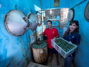 Tinggalkan LPG Subsidi, Pedagang Lontong Ini Hemat Rp 1 Juta/Bulan