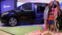 Dengan menawarkan berbagai kemewahan, New V-Class resmi dibanderol Rp 1,299 miliar (off the road).