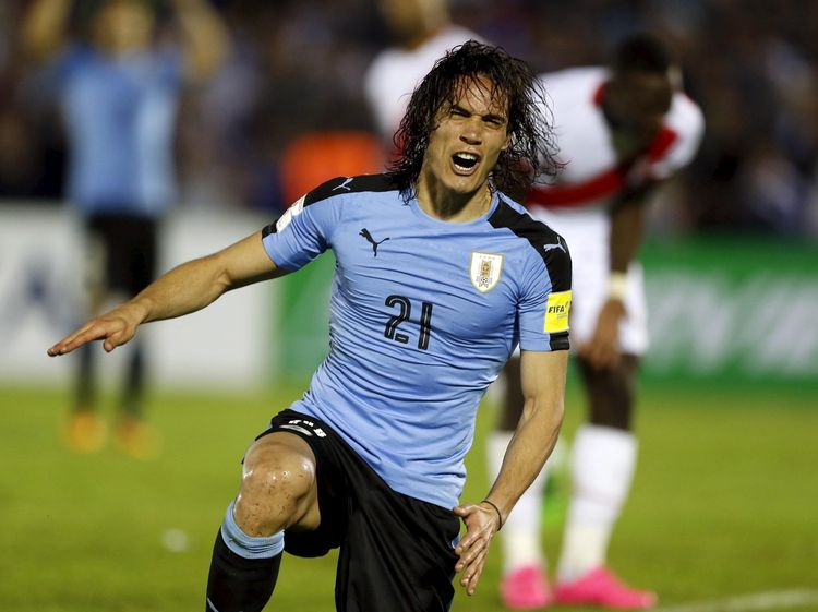 Cavani Menangkan Uruguay
