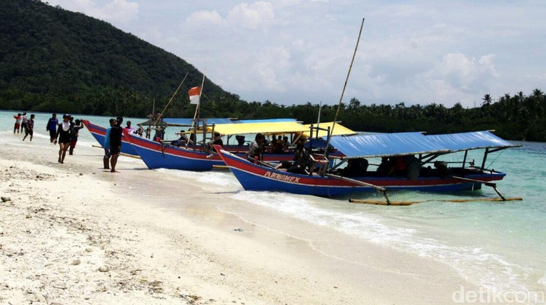 Foto: Pulau Pahawang (Agung Pambudhy/detikTravel) Foto: Pulau Pahawang (Agung Pambudhy/detikTravel)