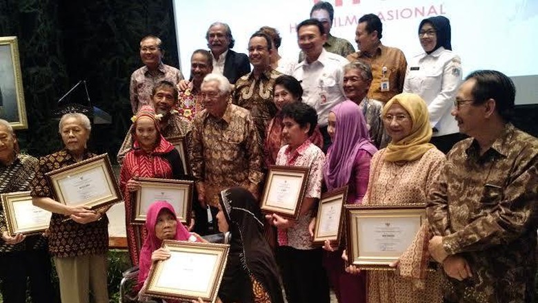 Ahok dan Sejumlah Artis Senior Rayakan Hari Film Nasional 2016 Ahok dan Sejumlah Artis Senior Rayakan Hari Film Nasional 2016