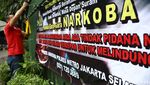 Pemasangan Spanduk Bahaya Narkoba
