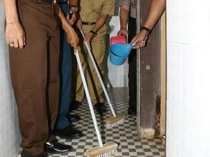 Tingkatkan Daya Saing Wisata, Banyuwangi Kembali Bikin Festival Toilet Bersih