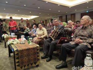 Megawati Sampai Try Sutrisno Hadiri Konvensi Haluan Negara di JCC