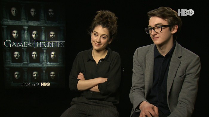 Isaac Hempstead Wright dan Ellie Kendrick Bahagia Kembali ke Westeros