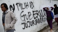 Menjelang pemilihan umum Gubernur DKI Jakarta tahun 2017, suasana politik di Jakarta pun mulai memanas.
