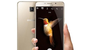 Ponsel ini memiliki 6 inch dengan resolusi Full HD. Foto: internet 