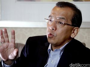 KPK Periksa Emirsyah Satar untuk Tersangka Soetikno Soedarjo