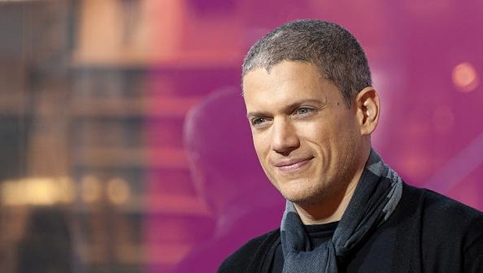 NEW YORK, NY - JANUARY 21:  Wentworth Miller visits Extra at their New York studios at H&M in Times Square on January 21, 2016 in New York City.  (Photo by D Dipasupil/Getty Images for Extra)