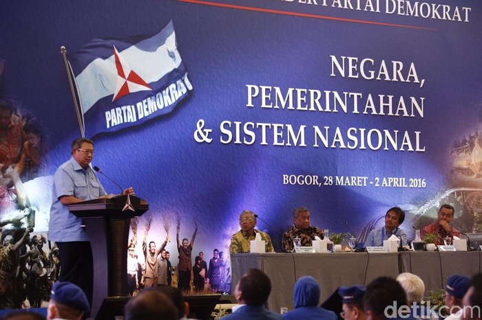 PD Perhitungkan Usung Risma-Anies Baswedan ke Pilgub DKI
