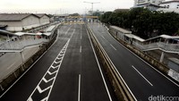 Diperkirakan pada Juni 2016, Gerbang Tol Kebon Bawang akan mulai dioperasikan.