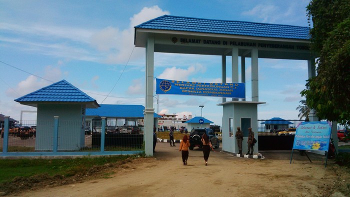 Menengok Pelabuhan Penyeberangan Toboli Di Sulawesi Tengah