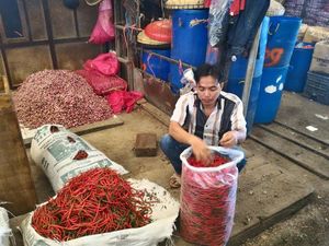 Harga BBM Turun, Tapi Harga Sayuran Tak Ikut Turun
