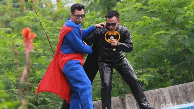 Demam Batman v Superman Raffi dan Ruben Onsu