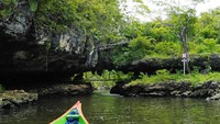 Sungai setiap harinya dilewati wisatawan yang ingin jelajah Rammang-rammang. Wisatawan yang akan trekking dari Kampung Berua memang harus menyusuri sungai ini naik perahu agar lebih cepat sampai (Kurnia/detikTravel)