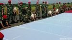 Kopassus Pecahkan Rekor Kibarkan Bendera Merah Putih Terbesar