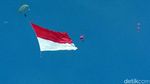 Kopassus Pecahkan Rekor Kibarkan Bendera Merah Putih Terbesar