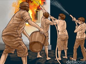 Ibu Hamil Dilarikan ke RS gegara Syok Rumah Tetangga Terbakar