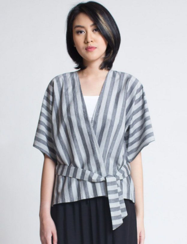Editor's Choice 5 Brand Lokal dengan Koleksi Batik Lurik Modern