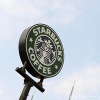 Dalam sebuah wawancara dengan The Seattle Times, salah satu pendiri Starbucks, Gordon Bowker, menceritakan ia melihat kata Starbo di sebuah peta pertambangan tua. Starbo kemudian diadaptasi menjadi Starbucks. Foto: Ari Saputra